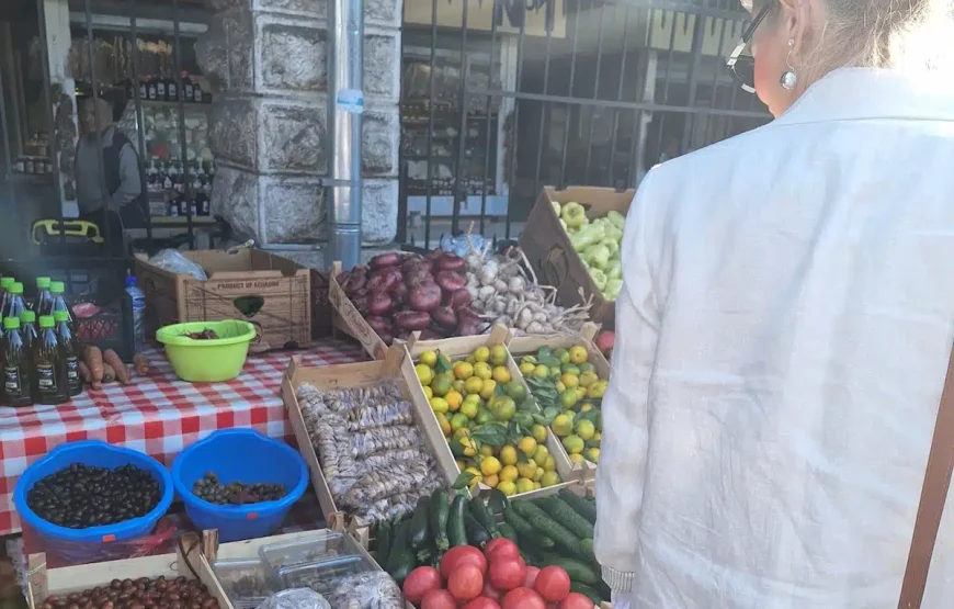 Kotor Walking Tour with Food and Wine tasting